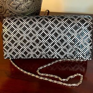 🌷Evening Bag - Elegant Black and silver evening clutch bag with silver chain.